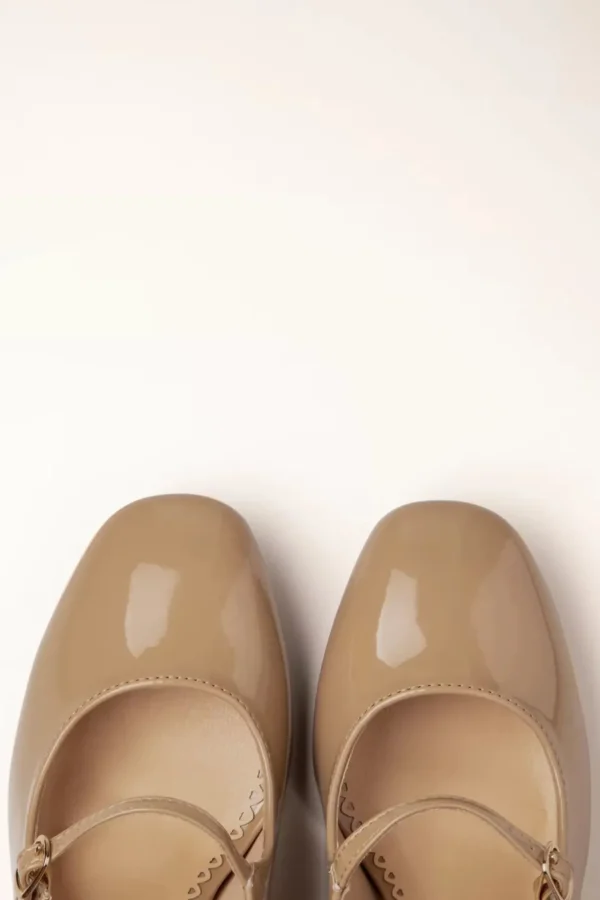 Annie Mary Jane Pumps In Latte-Banned Retro Flash Sale