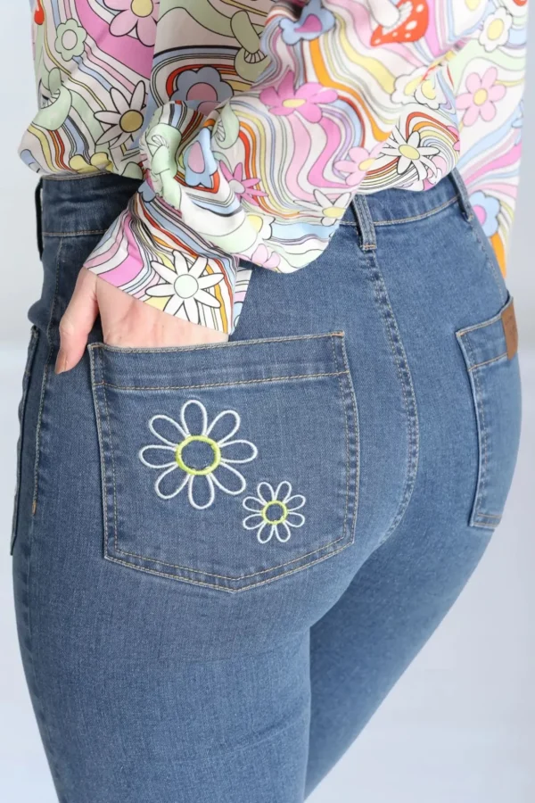 Daisy Flower Power Jeans In Licht Blauw-Bunny Flash Sale