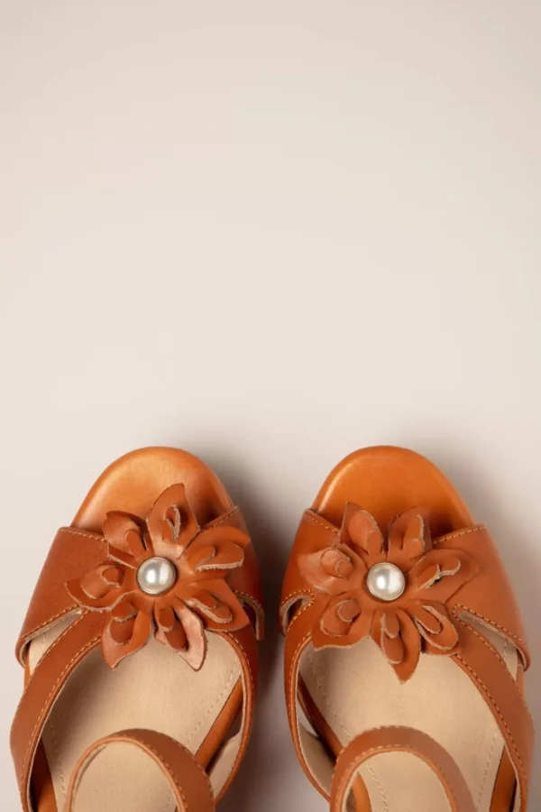 Daisy Leren Sandalen In Cognac-Chelsea Crew Cheap