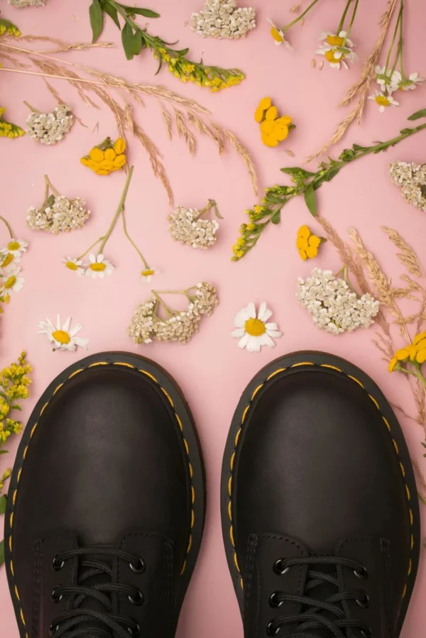 1460 Greasy Enkellaarzen In Zwart-Dr. Martens Cheap