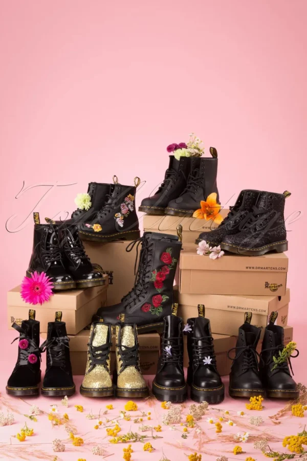 1460 Greasy Enkellaarzen In Zwart-Dr. Martens Cheap