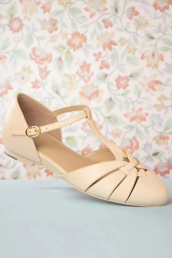 Montpellier Flats Met T-Strapjes In Creme-Charlie Stone Cheap