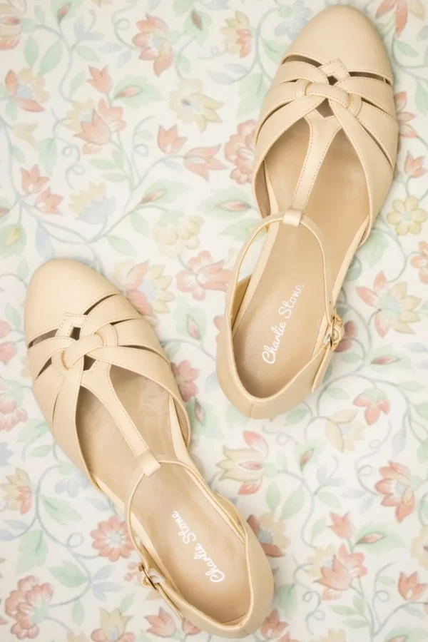 Montpellier Flats Met T-Strapjes In Creme-Charlie Stone Cheap