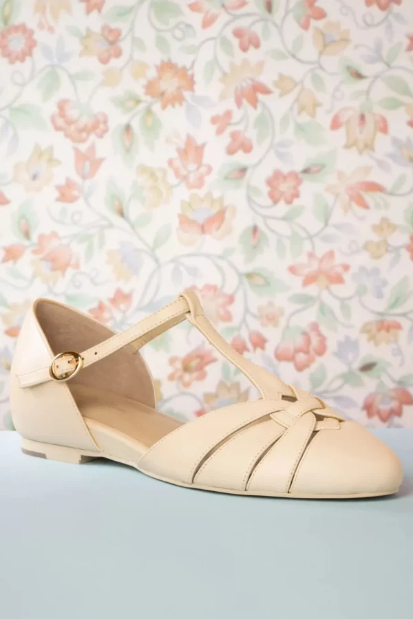 Montpellier Flats Met T-Strapjes In Creme-Charlie Stone Cheap