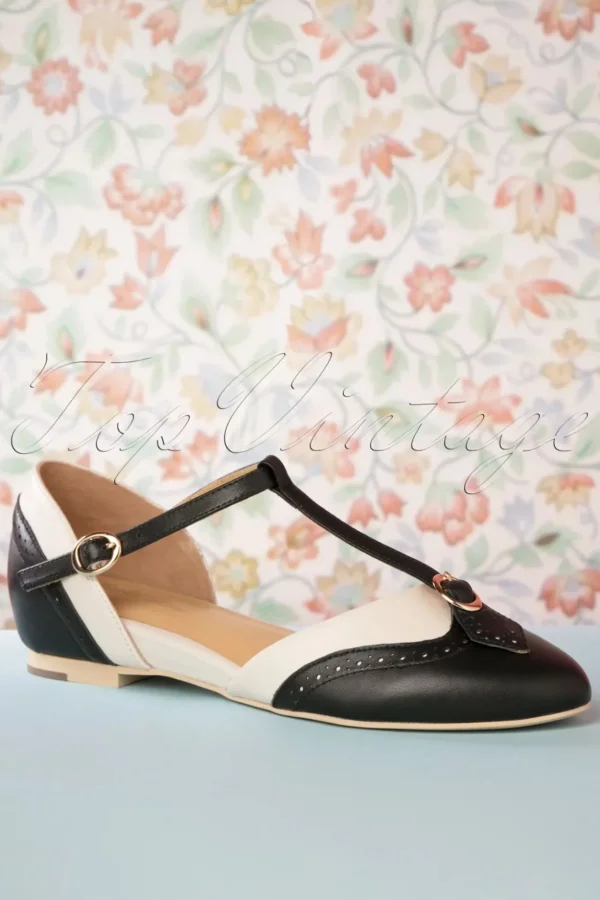 Parisienne T-Strap Flats In Zwart En Creme-Charlie Stone Outlet